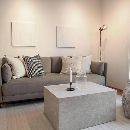 Live In A Stylish Home In The Center Of Осло Екстериор снимка